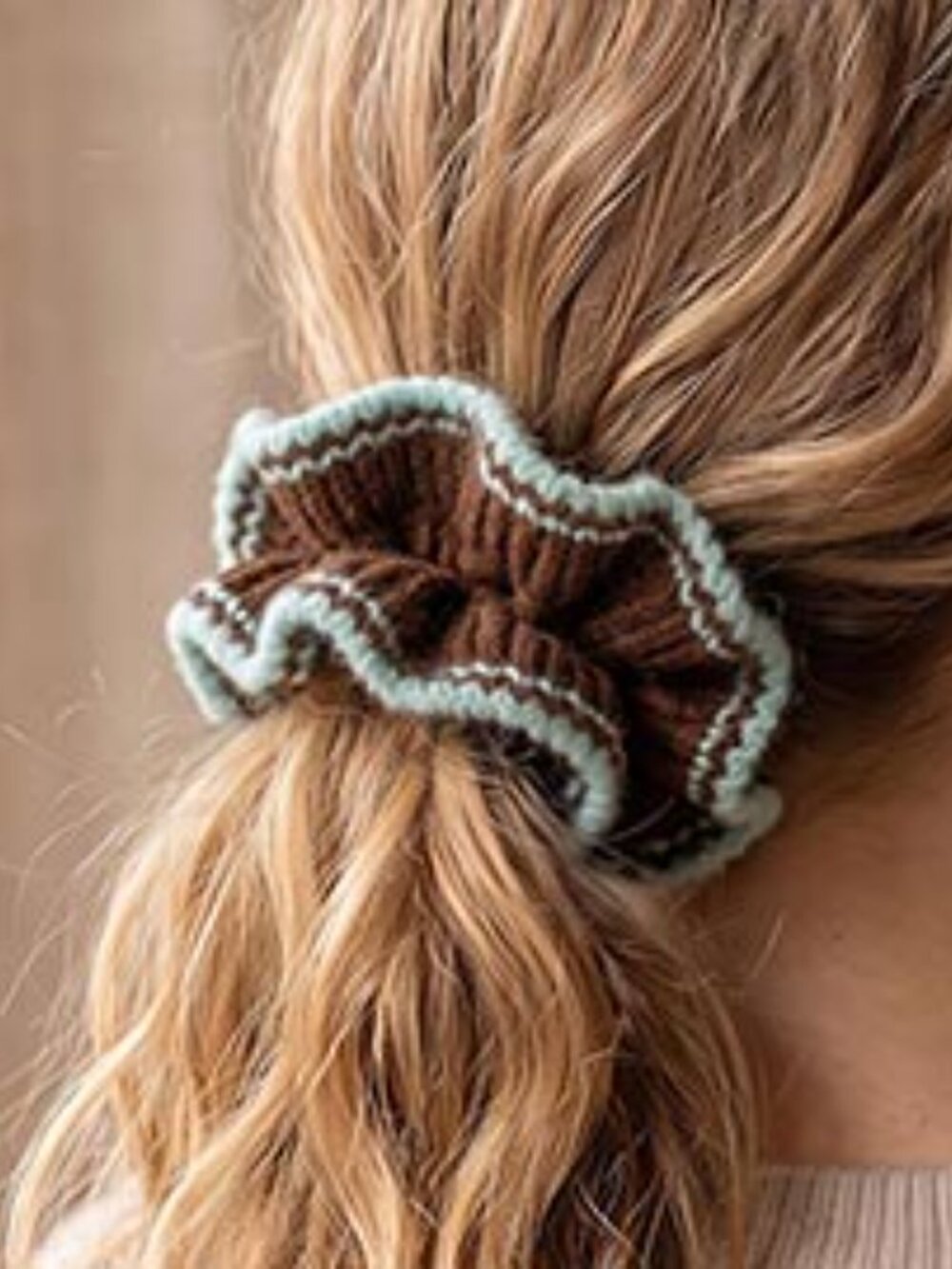 Knit Ribbed Ruffle Hair Scrunchie - Picture 11 of 16